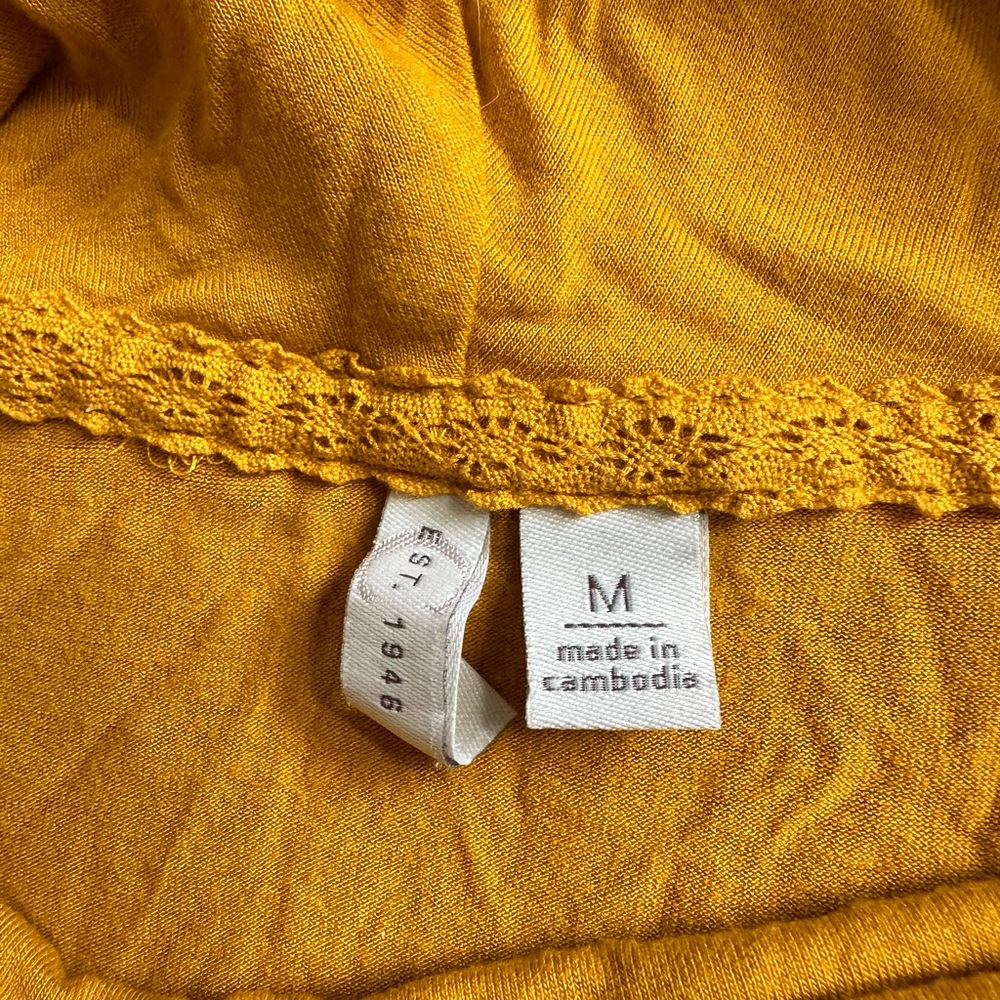 Baggy yellow long sleeve dress shirt
